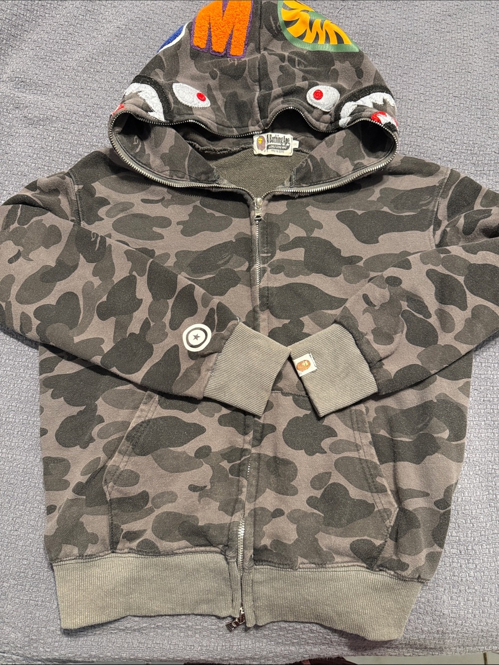 Kids' Camouflage A BATHING APE Shark-Print Zip up Hoodie - Olive/Gray  SMALL
